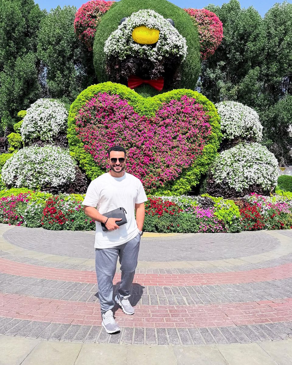Dubai Miracle Garden tweet media
