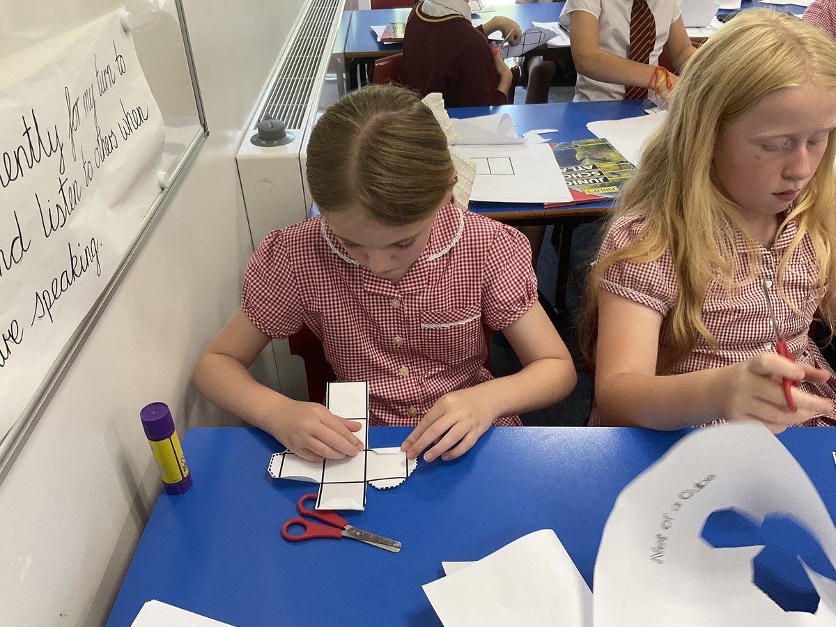 PDA_Y5's tweet image. We have been looking at creating 3D shapes from nets! Thinking about how to from mini structures and join materials securely! #pdaart