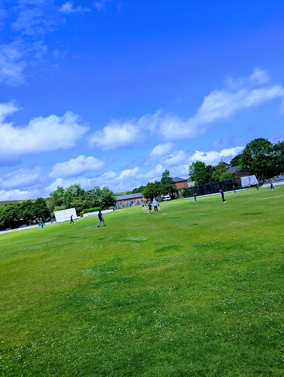 WCHS_PE's tweet image. U1️⃣5️⃣ Cricket 🏏 today in a match Vs All Saints. Great to put the practice from our club into a game. 

Whitworth 108/5
All Saints 28/8

Well done to everyone who played. 👏👏👏