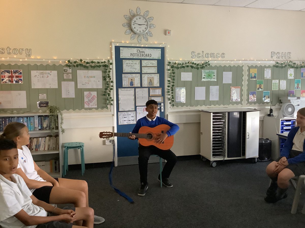 ReinwoodJuniors's tweet photo. The 4 Funks, The 5 Lions and other bands in #RJS6G have been busy rehearsing for the main stage tomorrow at Rein Woodstock. 

We can’t wait for Festival Day! 

#RJSMusic https://t.co/xO0w9dtDAR