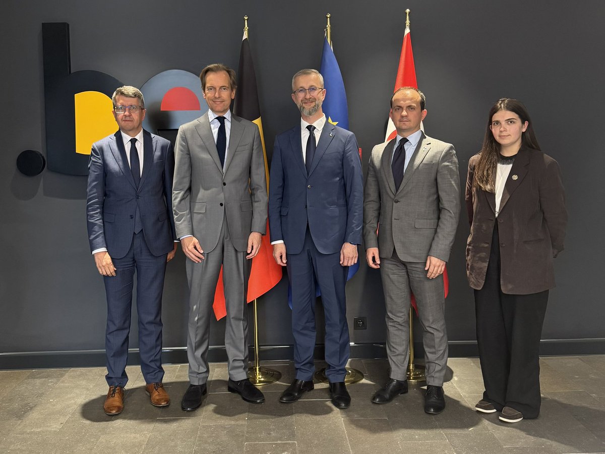 Met today in Ankara with my new Ukrainian colleague, Ambassador Naryman Dzhelialov. 🇧🇪🇺🇦 Belgium and Ukraine stand united, working with Türkiye to support Ukraine’s territorial integrity and pursue a just peace.
