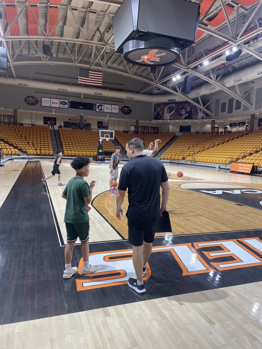 Greatness learns from greatness. Nobody will stop us because they can’t #campbelluniversity #youthbasketball