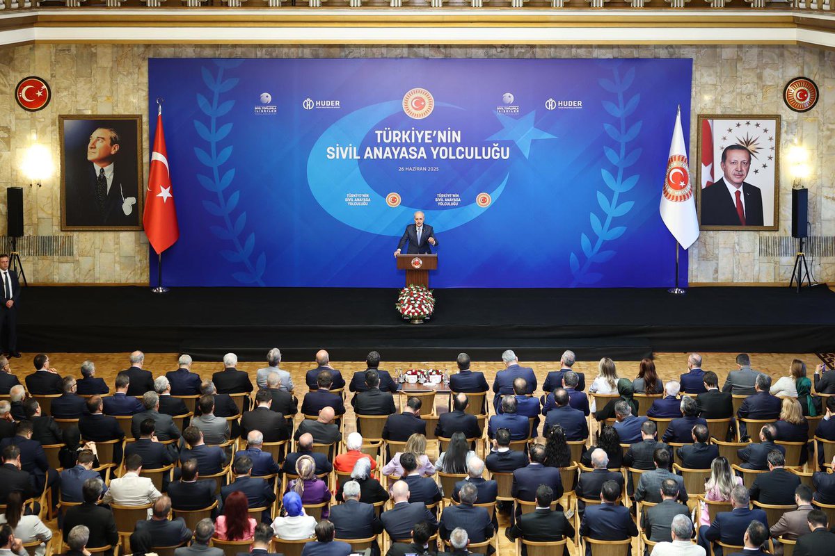 Cahit ÖZKAN (@avcahitozkan) on Twitter photo Gazi Meclisimizde gerçekleştirilen, İçişleri Bakanlığı ve Hukuki Araştırmalar Derneği’nin (HUDER) iş birliğiyle hayata geçirilen “Sivil Anayasa Yolculuğu" projesinin kapanış törenine katıldık.
<a href="/NumanKurtulmus/">Numan Kurtulmuş</a> Gazi Meclisimizde gerçekleştirilen, İçişleri Bakanlığı ve Hukuki Araştırmalar Derneği’nin (HUDER) iş birliğiyle hayata geçirilen “Sivil Anayasa Yolculuğu" projesinin kapanış törenine katıldık.
<a href="/NumanKurtulmus/">Numan Kurtulmuş</a>