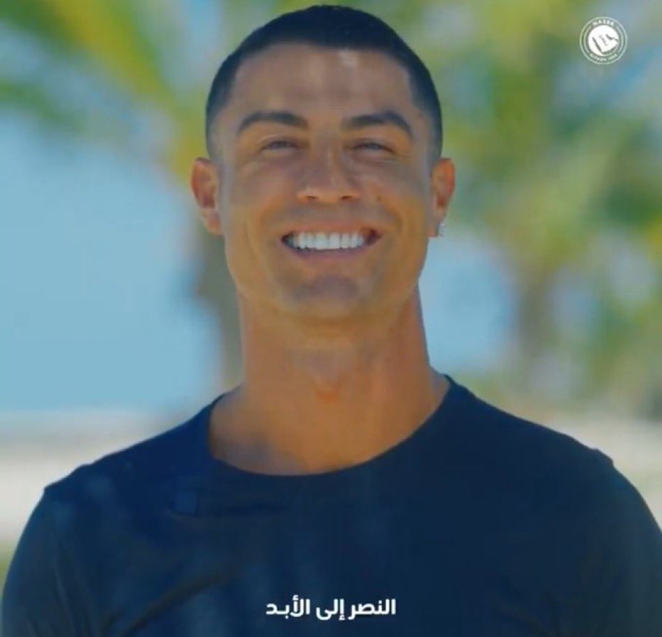 طلع عاشق، طلع مهتم
 طلع ذايب، طلع مشتاق
 وأنا أحسب وحدي المغرم
 طلعنا إثنينّا عشّاق🥹💛💛💛💛💛