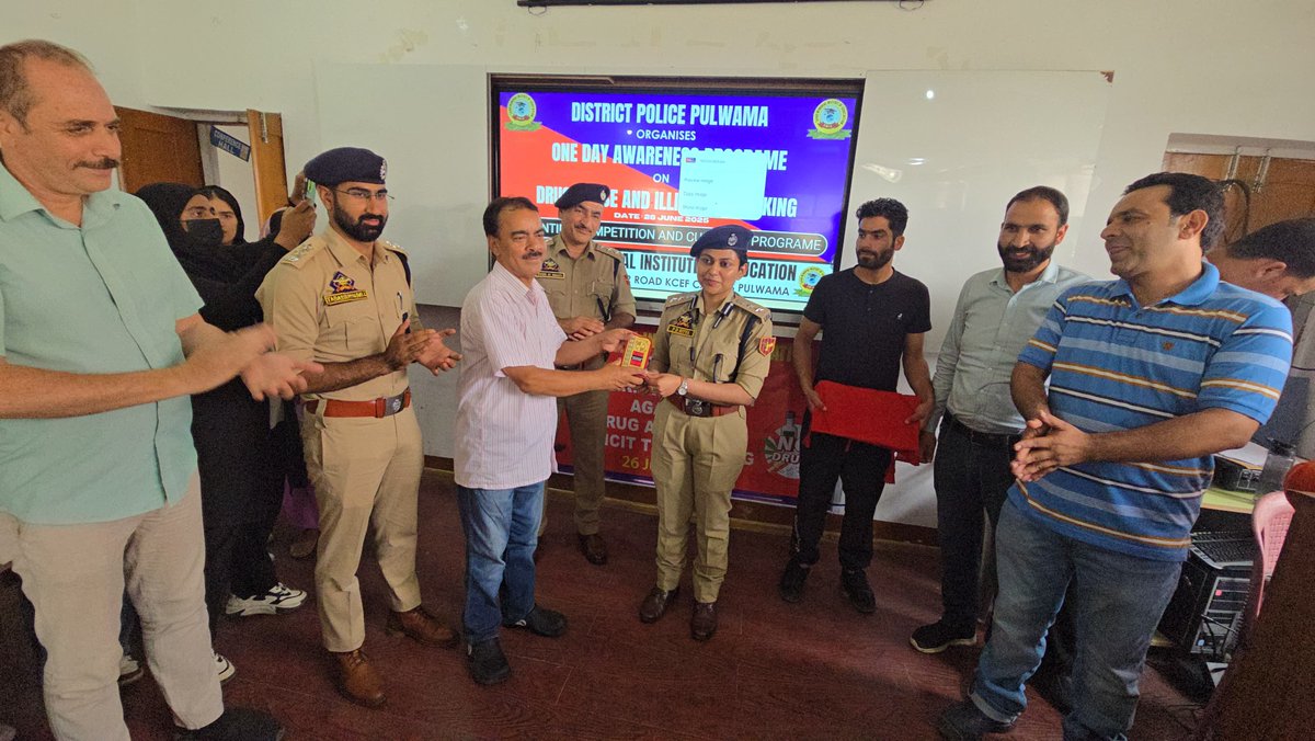 Pulwama Police (@ssppul) on Twitter photo #In a significant step towards combating the growing menace of drug abuse, Pulwama Police today organized a one-day awareness programme at Saadi Memorial Institute Pulwama aimed at educating the youth and general public about the harmful effects of drugs. #In a significant step towards combating the growing menace of drug abuse, Pulwama Police today organized a one-day awareness programme at Saadi Memorial Institute Pulwama aimed at educating the youth and general public about the harmful effects of drugs.