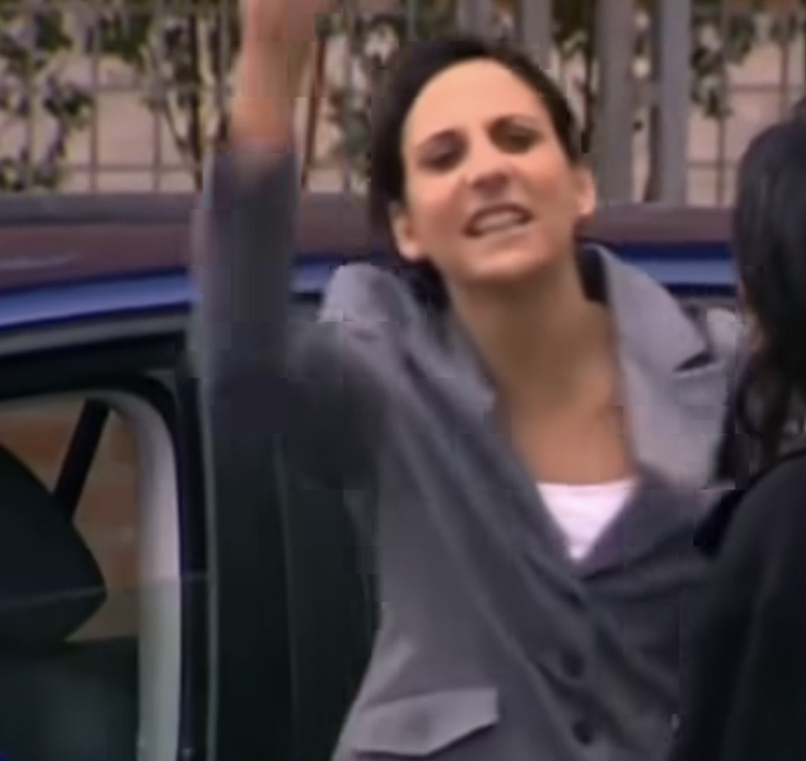 Emara 💛🇮🇨 tweet media