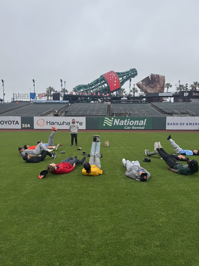 PBATS's tweet image. Yesterday was a great day in San Francisco with the @sfgiants athletic training staff and the @giantscommunity for the PLAY campaign event.
The kids spent time at Oracle Park with #Giants infielder Casey Schmitt and learned from educational partners from @thethf and…