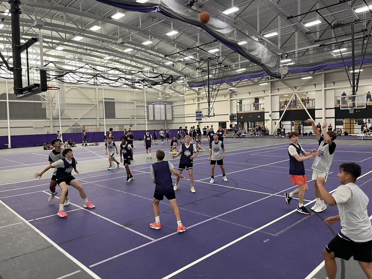 The heat rolled in on Sunday and SO DID THE CAMPERS!! They had great energy throughout and the staff was awesome. More campers checking in today!!
#dg4 #PoweredbyTradition
