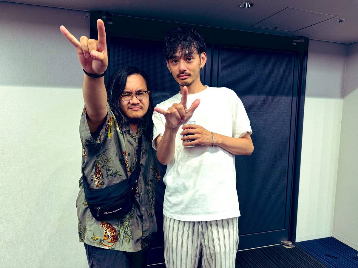 先週末お邪魔した横アリSuchmos楽しかったな、バンド感アチかった🔥🔥

連さんとまたお会いできたのもアチかった😁