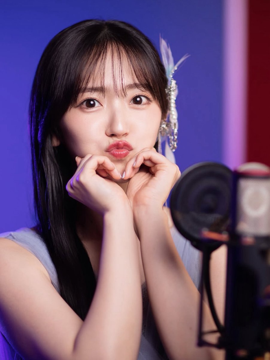 おいおいおいおい。可愛すぎるだろ。
全世界のかわいいを鈴木愛理が吸い込んだだろこれ。