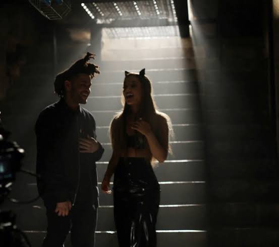 WeekndAccess's tweet image. Happy birthday to Ariana Grande! ⭐️💫
