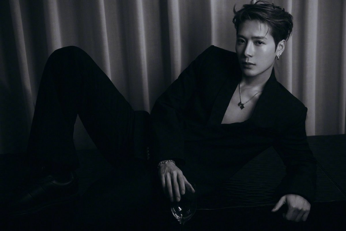 tripleppp789's tweet photo. บ้าบอออออออออออออออออออออ 🫣🫣🫣🫣 #JacksonWangxLVMenSS26
#LVMenSS26 #JacksonWang https://t.co/yBP8gLs9rP