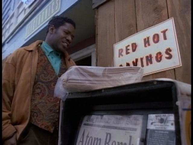 I've been watching a lot of "Early Edition" lately. Fun show if you haven't seen it. Only on DVD. 
#SlidersRewatch
imdb.com/title/tt011516…