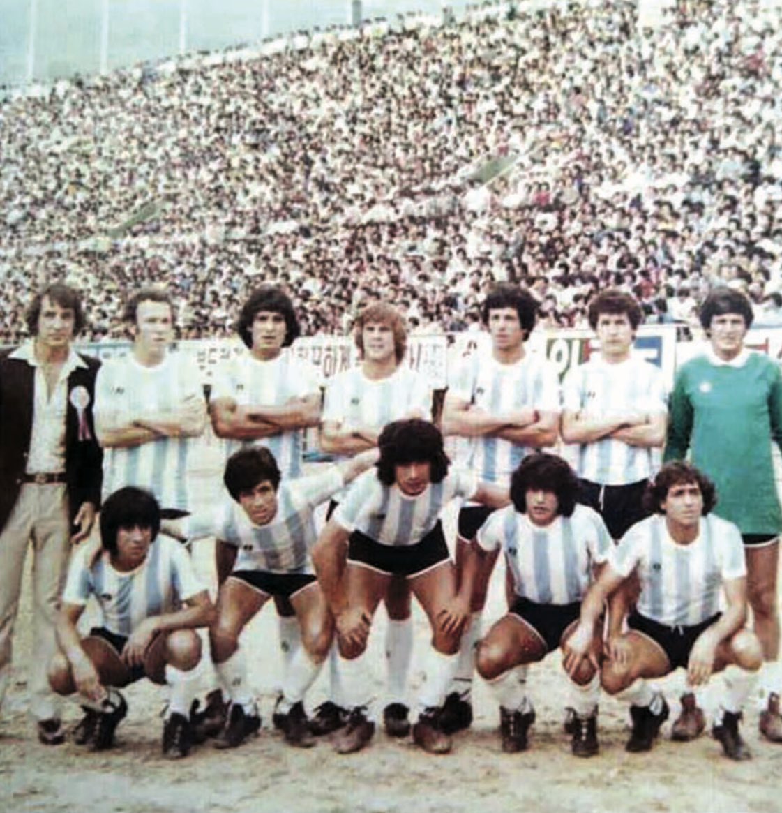 ClubARacing's tweet photo. 🏆🇰🇷 Racing, primer club del interior en gritar campeón fuera del país. https://t.co/4dWqBJEfVK