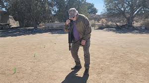 MMPGuns's tweet image. Dropped something at the range? No worries! 🤷‍♀️ Learn how to bend over safely while keeping your long gun out of the dirt with this handy tip.

Check it out: ow.ly/H42j50WgPnR

 #ShootingTips #StaySafe #RangeReady