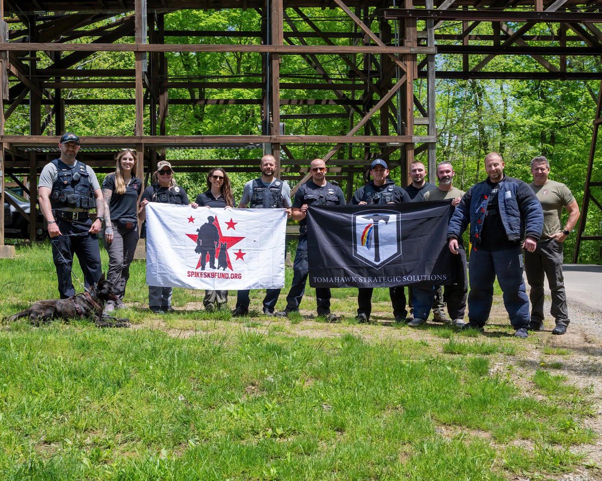 Spikesk9fund's tweet image. We’re proud to recognize Tomahawk Strategic Solutions &amp;amp; Tomahawk Charitable Solutions, our Premier Sponsor of #SpikesSchool &amp;amp; a steadfast partner in our mission.

Their unwavering commitment to the K9 community has elevated training standards nationwide. Because of their generous…
