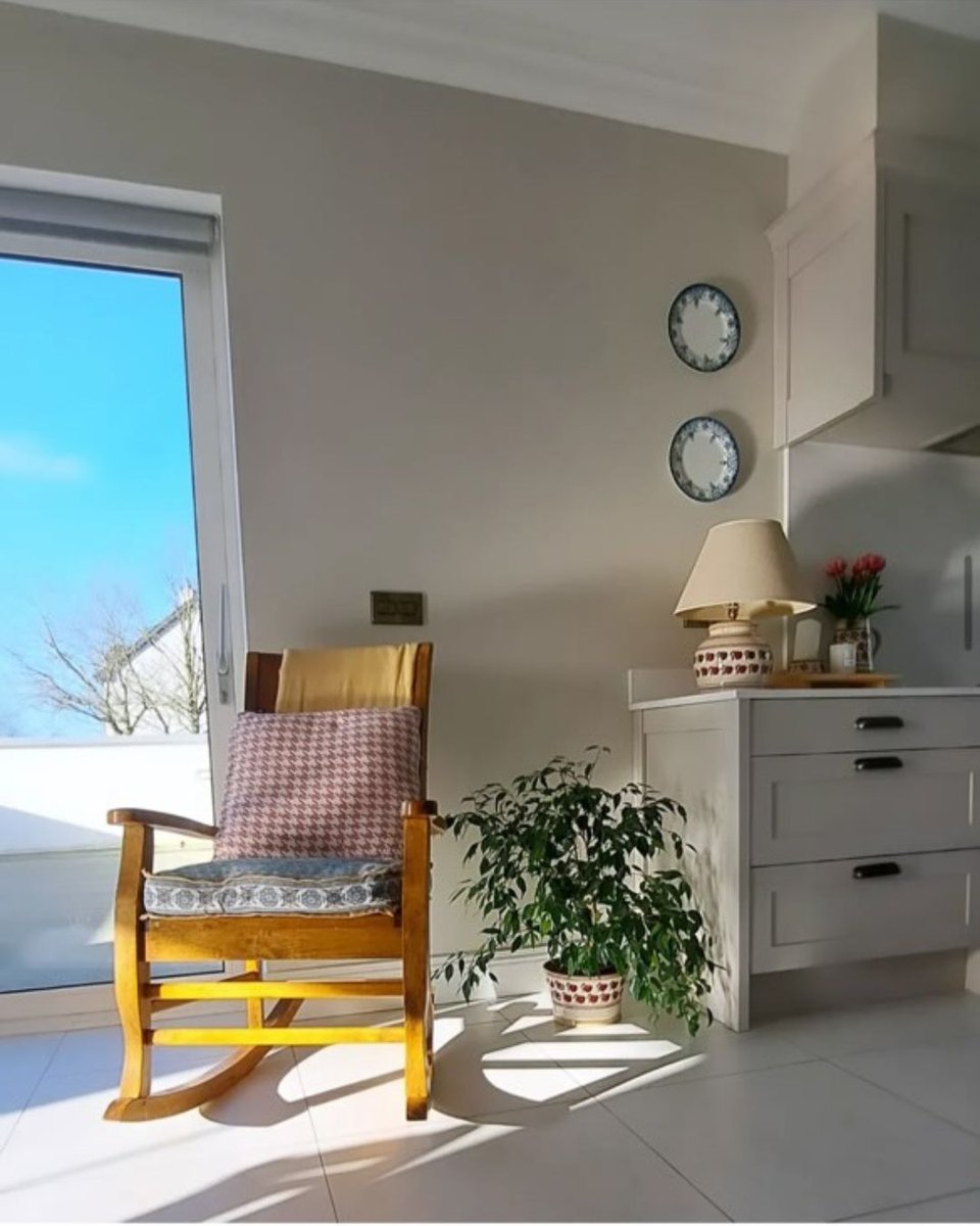 senatorwindows's tweet photo. Sometimes all you need is a comfy chair and a cuppa...
*
*
*
*
*
#SenatorWindows #Windows #Doors #CompositeDoors #NewBuild #SelfBuild #Renovation #uPVC #Aluminium #SenatoratHome #BetterBrighterHomes #SenatorSolutions #EnergySaving https://t.co/kqGQe5KMgA