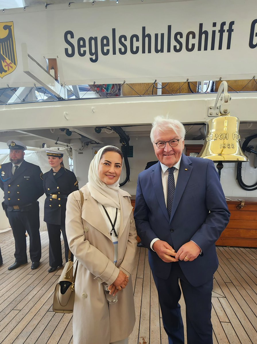 Es war mir eine große Ehre den Bundespräsidenten, S.E. Herrn Dr. Frank-Walter Steinmeier, im Rahmen der Informations- und Begegnungsreise mit dem Diplomatischen Korps, zu treffen. 
Bei dieser Gelegenheit überbrachte ich dem Bundespräsidenten die besten Grüße Seiner Majestät des