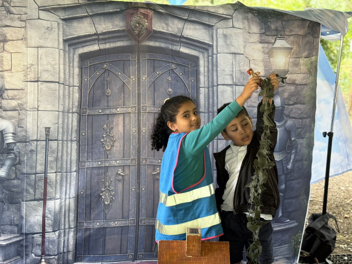 Miss Hussain tweet media