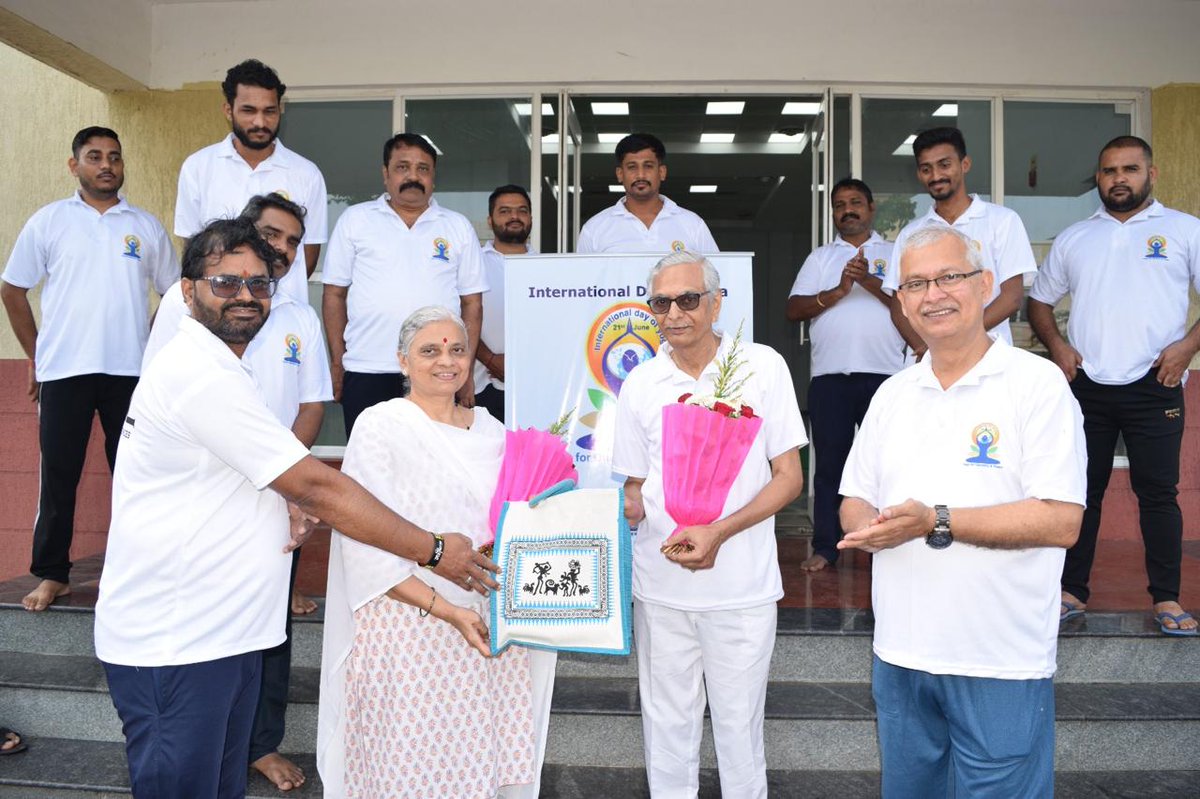 moesgoi's tweet photo. The 'Borehole Geophysics Research Laboratory' (#BGRL), under the #MoES joyously celebrated the 11th International Day of Yoga, on June 21st, embracing the theme "Yoga for One Earth, One Health."
Team #BGRL united in practicing yoga, fostering harmony between body, mind, and nature, and reaffirming commitment to holistic well-being and planetary health.
#YogaForOneEarthOneHealth #InternationalYogaDay2025
@narendramodi @mygovindia @PMOIndia @OfficeofDrJS @DrJitendraSingh @ravi_moes @PIB_India @Mib_India @PIBEarthScience @ESSO_INCOIS @MoesNiot @Indiametdept @ncs_earthquake @CentreCoastal @esso_ncess @iitmpune @cmlre_kochi @ncaor_goa @ncmrwfmoes