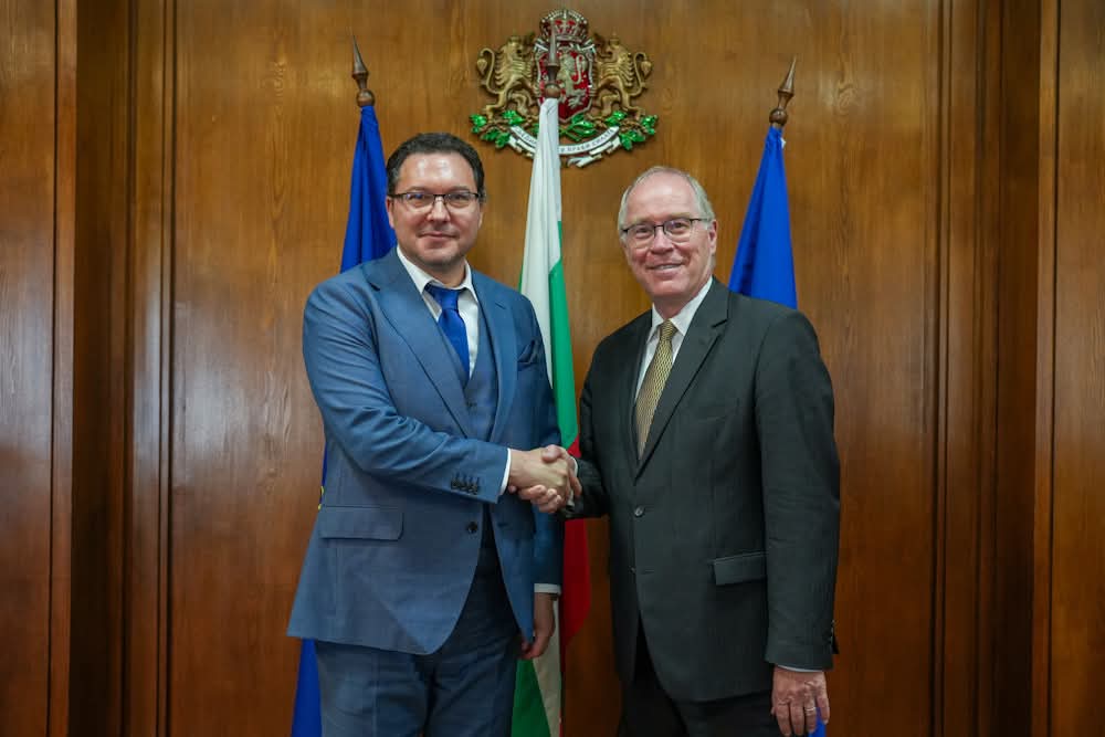 DanielMitov's tweet image. π§π¬π€π¨π I thanked Amb. Raimund Furrer for his key role in π§π¬π¨π relations and wished him success ahead. We highlighted our strong cooperation β incl. on internal affairs, migration & public safety. Confident our joint efforts will deliver tangible results!