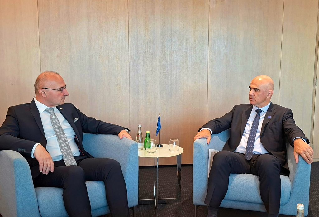 Gordan Grlić Radman (@grlicradman) on Twitter photo U Strasbourgu sam se sastao s glavnim tajnikom Vijeća Europe <a href="/alain_berset/">Alain Berset</a>. Razgovarali smo o jačanju demokracije, ljudskih prava i vladavine prava u Europi, s posebnim naglaskom na države zapadnog Balkana, uključujući stabilnost i europski put BiH.
Pošto Hrvatska baštini U Strasbourgu sam se sastao s glavnim tajnikom Vijeća Europe <a href="/alain_berset/">Alain Berset</a>. Razgovarali smo o jačanju demokracije, ljudskih prava i vladavine prava u Europi, s posebnim naglaskom na države zapadnog Balkana, uključujući stabilnost i europski put BiH.
Pošto Hrvatska baštini