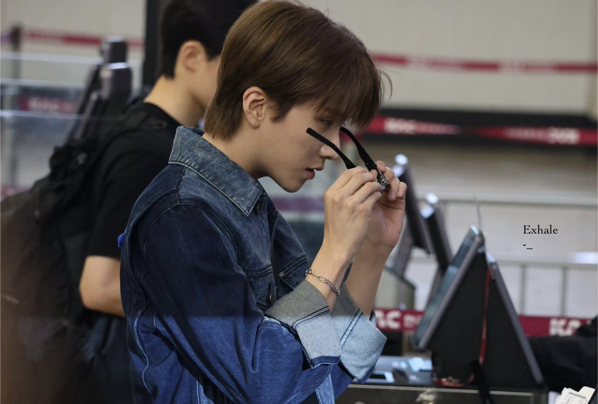 GI_HAK928's tweet photo. #운학 #WOONHAK
250626 HND
#보이넥스트도어 #BOYNEXTDOOR https://t.co/rgUSLDtBNl