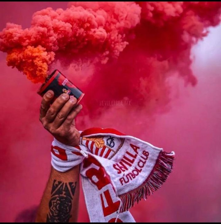Marco Einhdoven Ala Gloria (@einhdoven) on Twitter photo Hoy 26 junio debemos acudir a la manifestación convocada en favor del SevillaFC. No será la última probablemente, pero hay que demostrar que el espíritu del 95 sigue vivo. El lema es "El Sevilla somos nosotros". Recordás todos de Rojo 🟥 <a href="/PSDEALG/">PS De Eindhoven a la Gloria</a> Hoy 26 junio debemos acudir a la manifestación convocada en favor del SevillaFC. No será la última probablemente, pero hay que demostrar que el espíritu del 95 sigue vivo. El lema es "El Sevilla somos nosotros". Recordás todos de Rojo 🟥 <a href="/PSDEALG/">PS De Eindhoven a la Gloria</a>