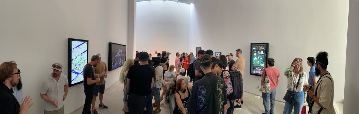 kellybrnz's tweet photo. last night was 🔥. literally &amp; figuratively. congrats @SuperRare @rareperkins. many great works @bryanbrinkman @cemhah @DianeeLindo @nikitadiakur @PERFECTL00P and others... @atlaspop 💎 https://t.co/Nl4wlkliuA
