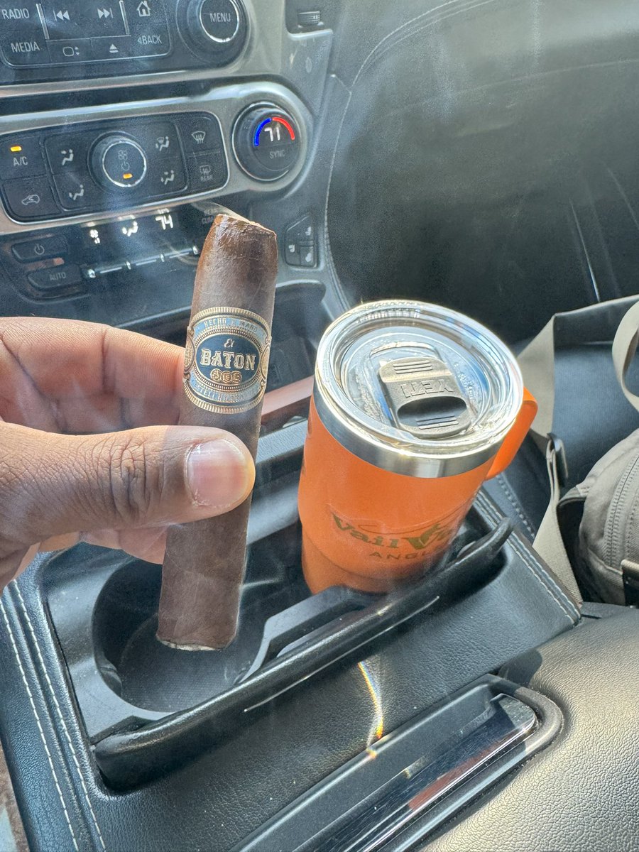Scenic Rivers and Cigars (@ashandespresso) on Twitter photo Big smoke, big flavor, the <a href="/JCNewmanCigars/">J.C. Newman Cigar Co.</a> El Baton is a big bang. Happy Thursday everyone Big smoke, big flavor, the <a href="/JCNewmanCigars/">J.C. Newman Cigar Co.</a> El Baton is a big bang. Happy Thursday everyone