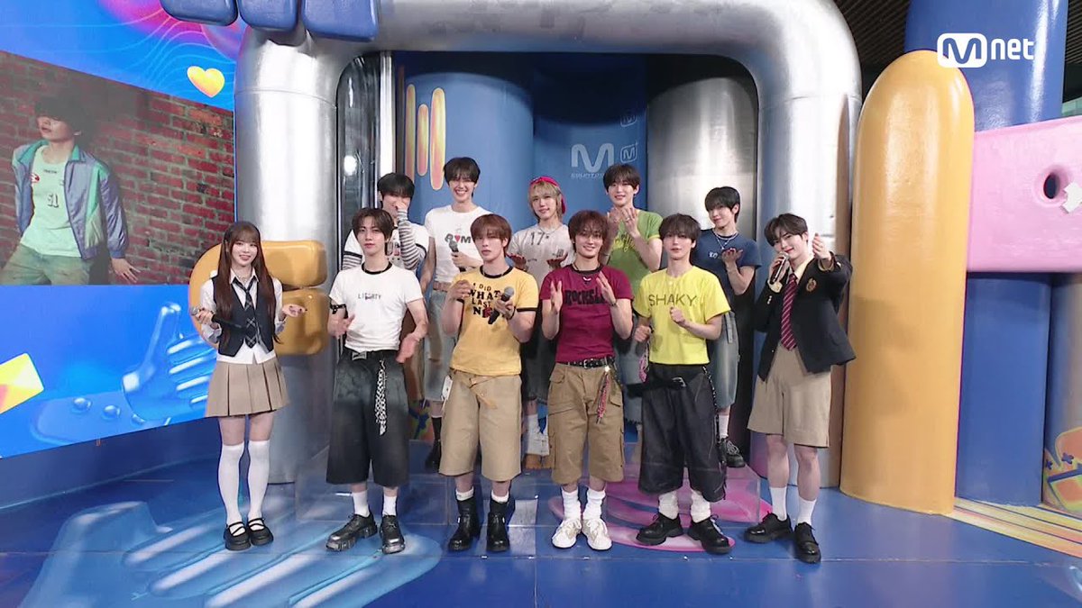B.I HANBIN ハンビン OFFLINE トレカ B.I HANBIN ハンビン OFFLINE 公式 トレカセット