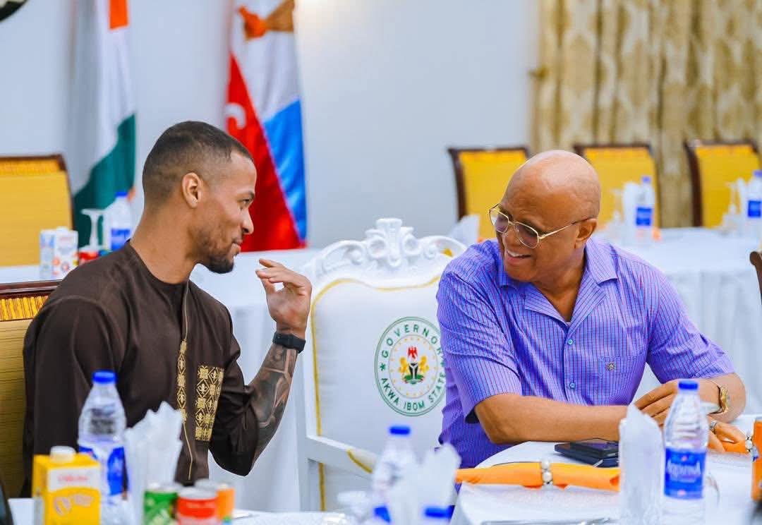 WTroostEkong's tweet image. It was an honour to be invited by HE Gov. @_PastorUmoEno at his residence yesterday night. A moment my family will remember. His tenure has been full of fulfilled promises and I’m excited to be a part of the shared vision of empowering youth through sport.