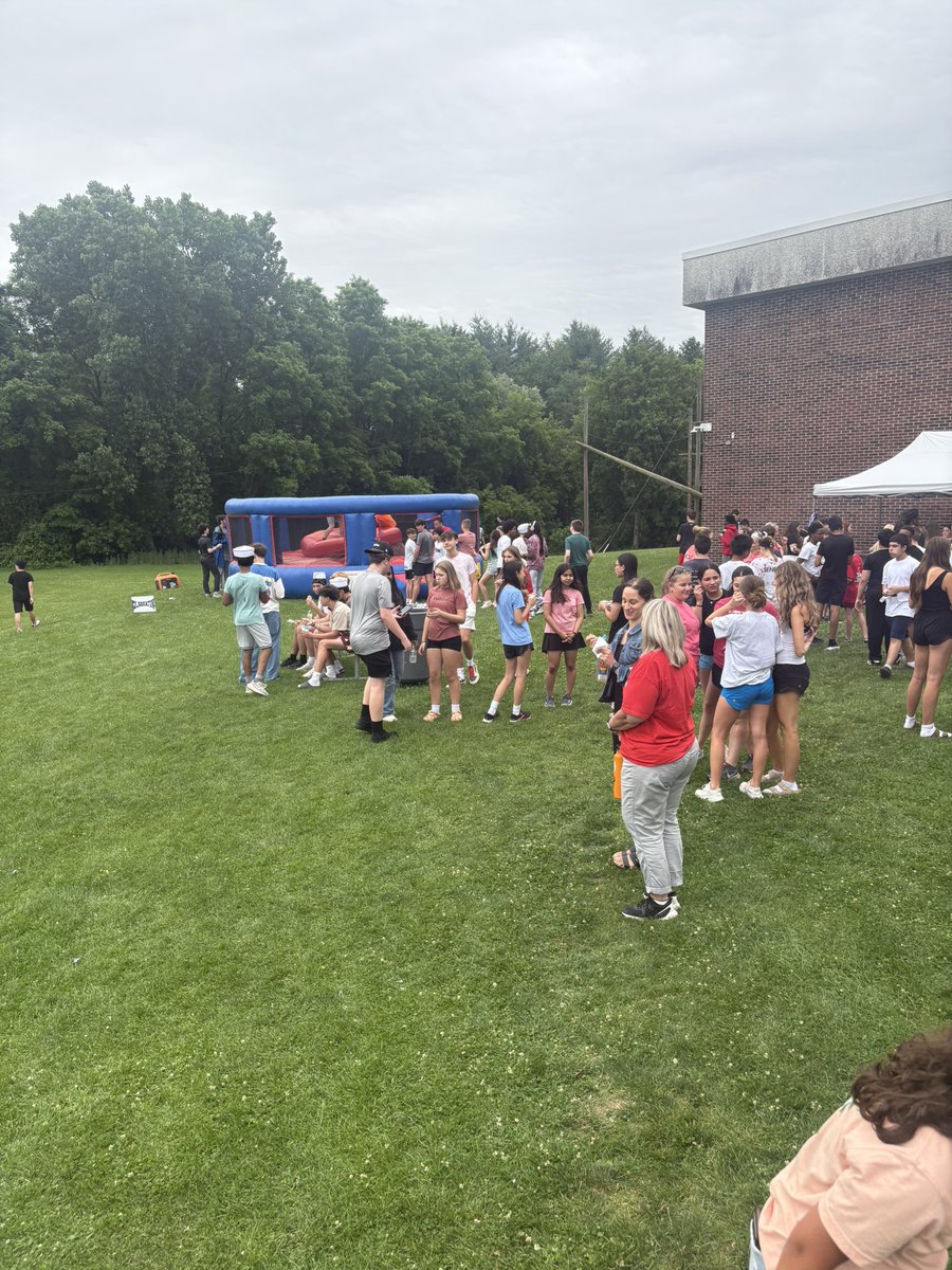 FMS Principal (@lastermichael) on Twitter photo 8th graders having the time of their lives at our MUD Field day! Perfect weather for this, cloudy & cool, happy for all our S’s #fmslearns <a href="/GuilderlandCSD/">Guilderland Schools</a> <a href="/fmsptaguild/">FMS PTA</a> 8th graders having the time of their lives at our MUD Field day! Perfect weather for this, cloudy & cool, happy for all our S’s #fmslearns <a href="/GuilderlandCSD/">Guilderland Schools</a> <a href="/fmsptaguild/">FMS PTA</a>