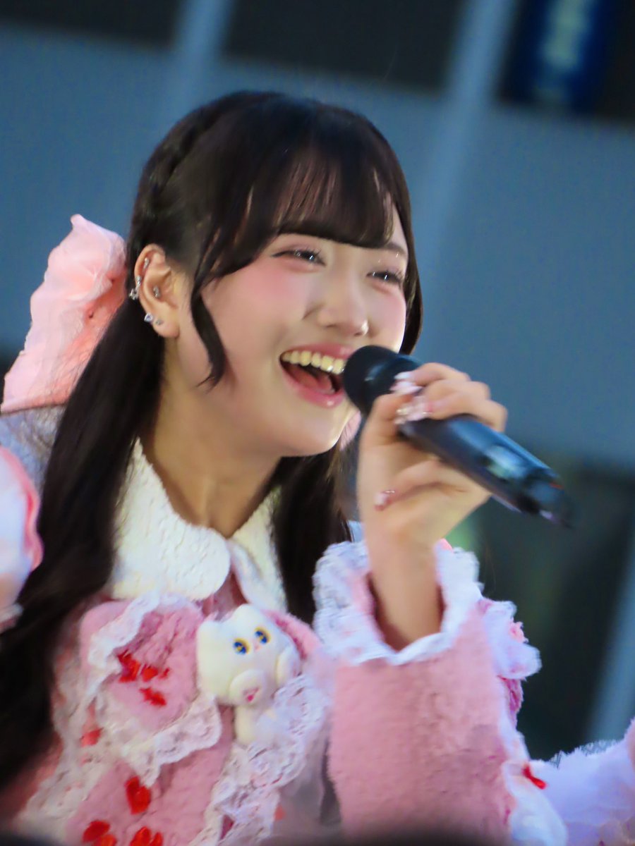 2025.6.26
『もくもくアイドルNight』
@ ヨドバシカメラ梅田 Links広場
#みらくらんど

ひなのちゃんのグーパンチの
振りレクチャーが可愛かったです👊✨