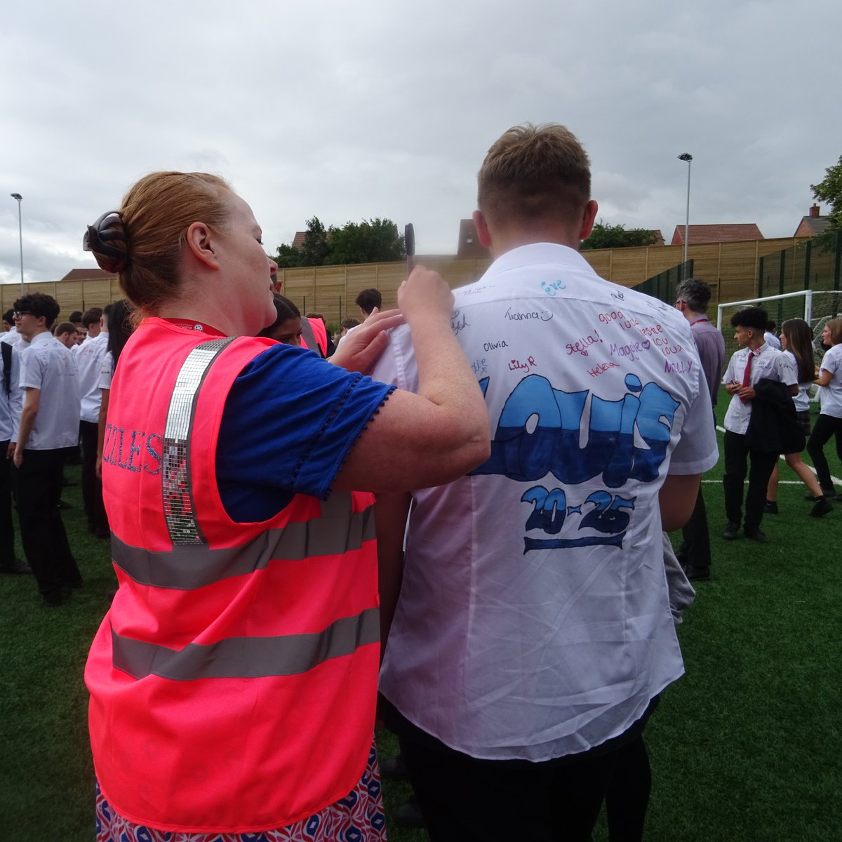 Goodbye and good luck Year 11! It was so lovely to see you all this morning for the iconic shirt signing. 
We hope you have a great time at Prom tonight and a wonderful Summer!

#GoodbyeYear11 #KeepShiningBrightly