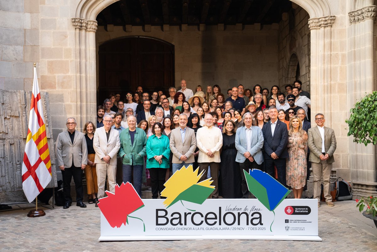 udg_global's tweet photo. Barcelona y Guadalajara florecerán juntas durante la FIL 2025.

Ver nota➡️ https://t.co/v0NsI4rnak

#FILGuadalajara #FIL2025 #UdeG #InvitadodeHonor #Barcelona #SalónCent #CasadelaCiutat #Guadalajara #CiudaddelasRosas #RosadeSantJordi https://t.co/SDUtFSaLZL