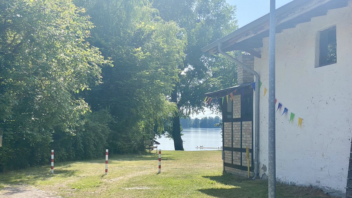 schoene_jens's tweet image. Nicht der schlechteste Ort, um einen Vortrag zu halten.
#Dargersdorf #Templin