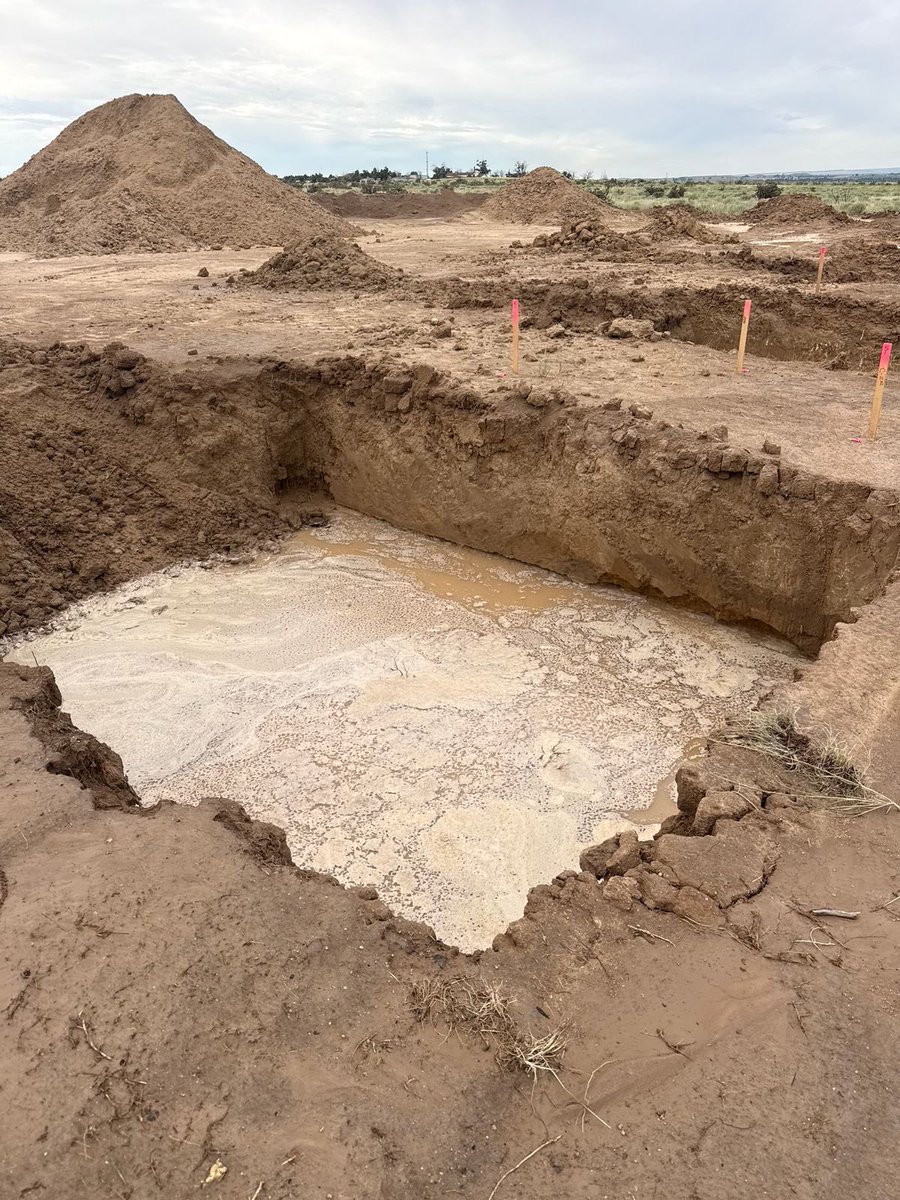 denetudor's tweet image. I am so happy to see the extension of the largest hyperloop facility in the world happening in Pueblo, CO. Isn't @swisspod jacuzzi the best in the world? 😃