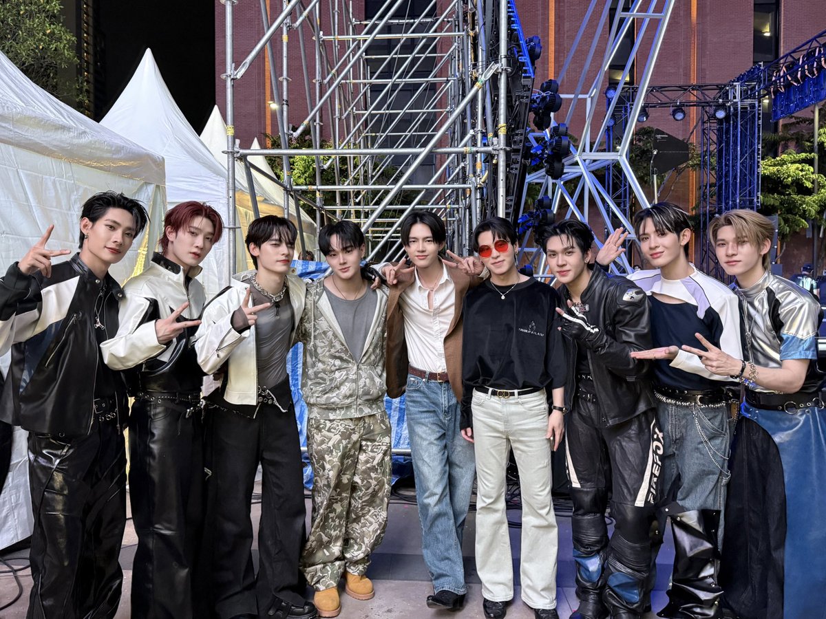 Shinadis's tweet image. Congratulations to @DEXXofficialTH 🦾⚙️
#DEXXth
#DEXXDebutShowcase
#DEXX1stSHOWCASE