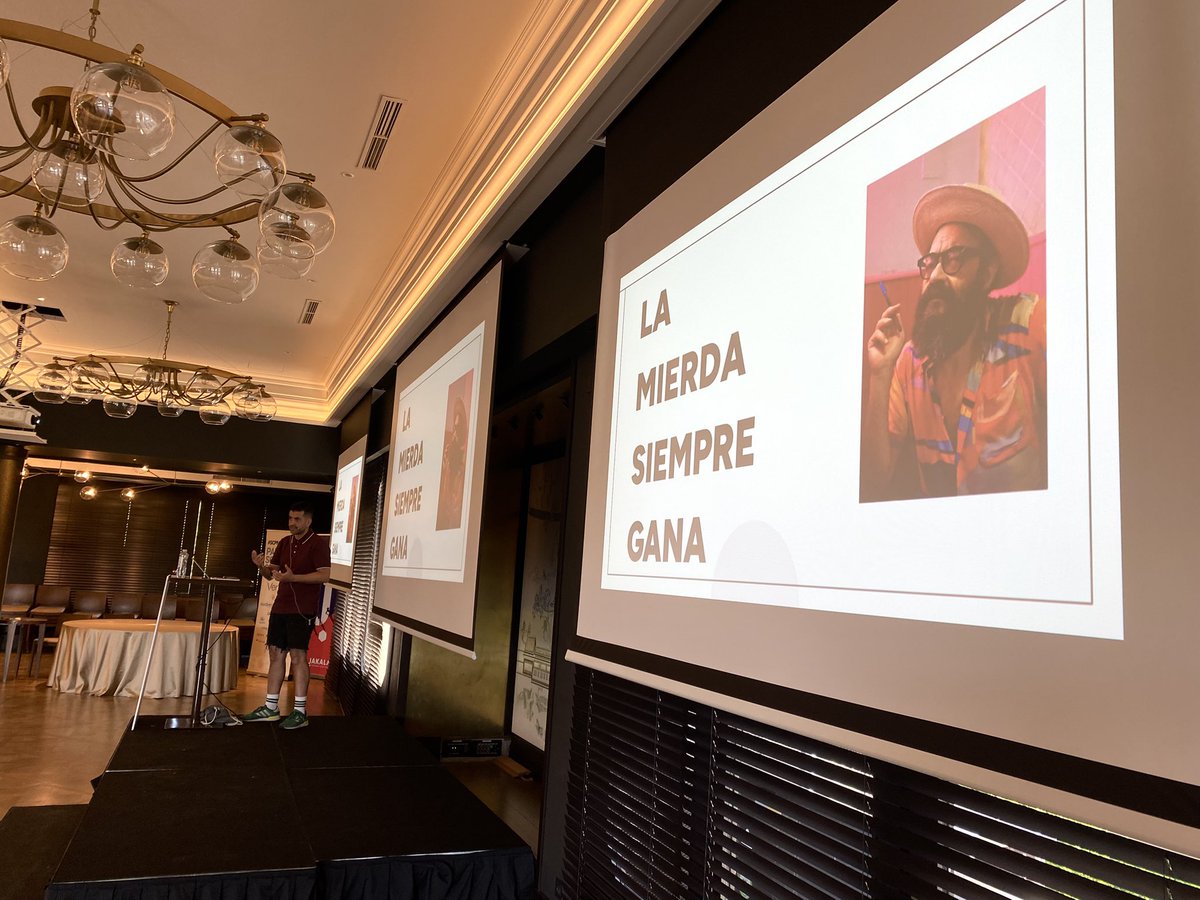 Pamplona-Iruña Software Crafters (@pamplonaswcraft) on Twitter photo <a href="/_alexfdz/">Alex Fernández</a> mencionando a <a href="/IgnatiusFarray/">Ignatius Farray</a> en su charla de la #SCPNA no lo visteis venir 😂 <a href="/_alexfdz/">Alex Fernández</a> mencionando a <a href="/IgnatiusFarray/">Ignatius Farray</a> en su charla de la #SCPNA no lo visteis venir 😂
