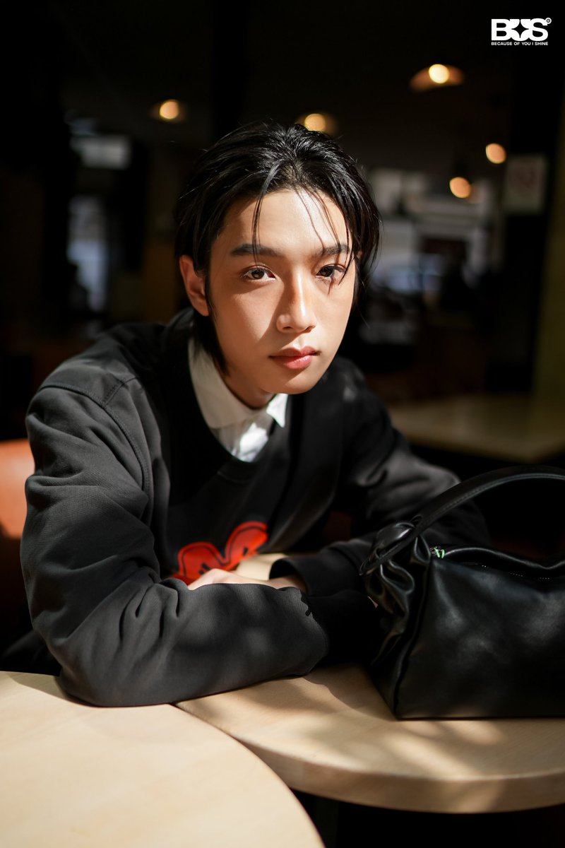 blueming4ever's tweet photo. coffee prince ก็โกอึนชัน
you're beautiful ก็โกมีนัม
busbecauseofyouishine ก็เน็กซ์อะ

NEX NATTAKIT AT KENZO SS26

#NEXBUSinPARIS_D2
#NEXnattakit @NxNattakit https://t.co/2doFXhg4BI