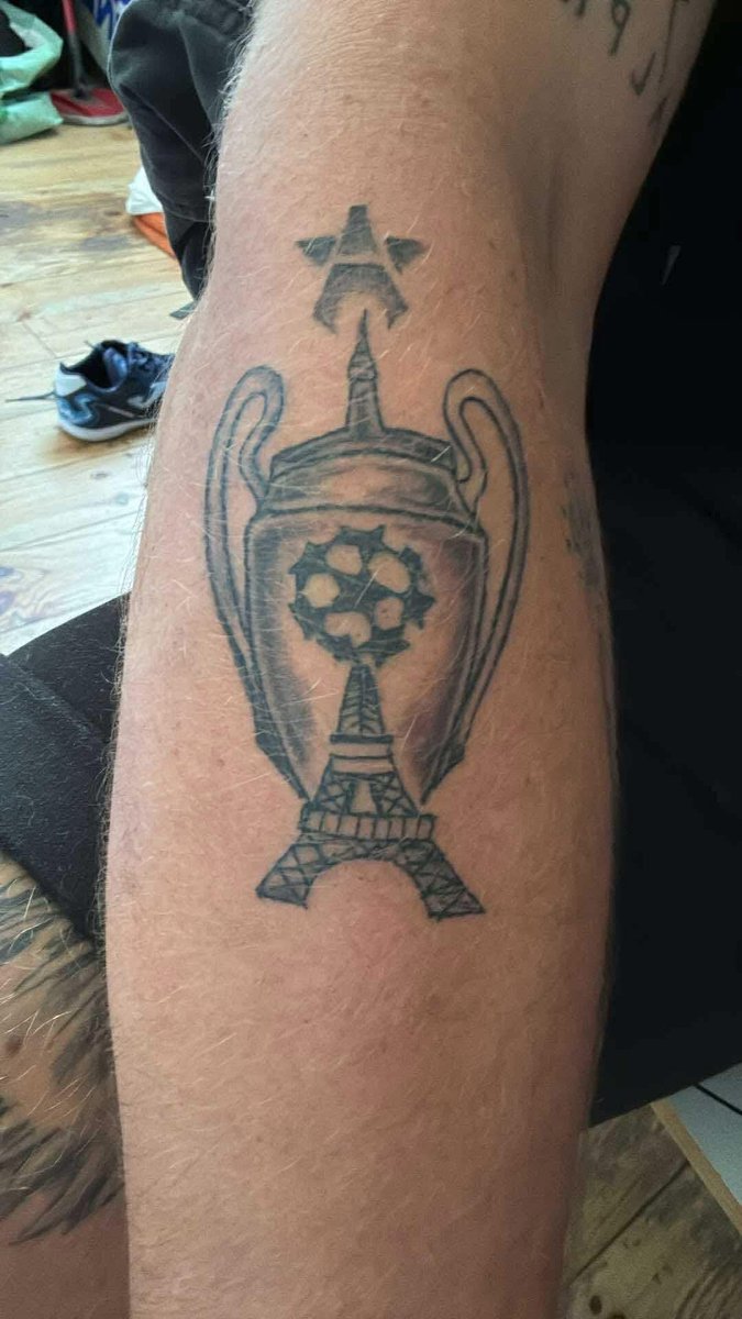 Out of context PSG tweet media