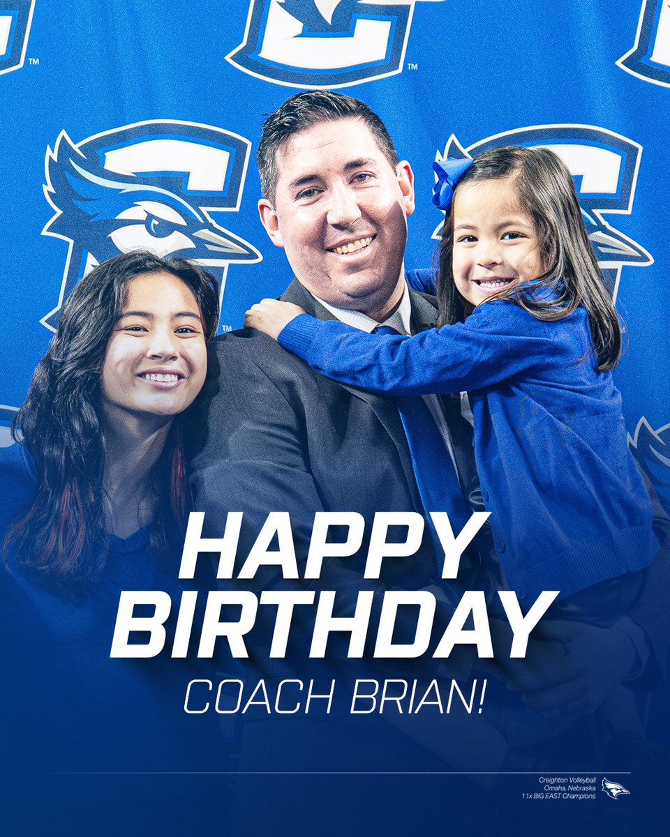 CreightonVB's tweet image. Happy Birthday Coach Brian! 🥳🎉🎂
#GoJays x @coachbrianvb