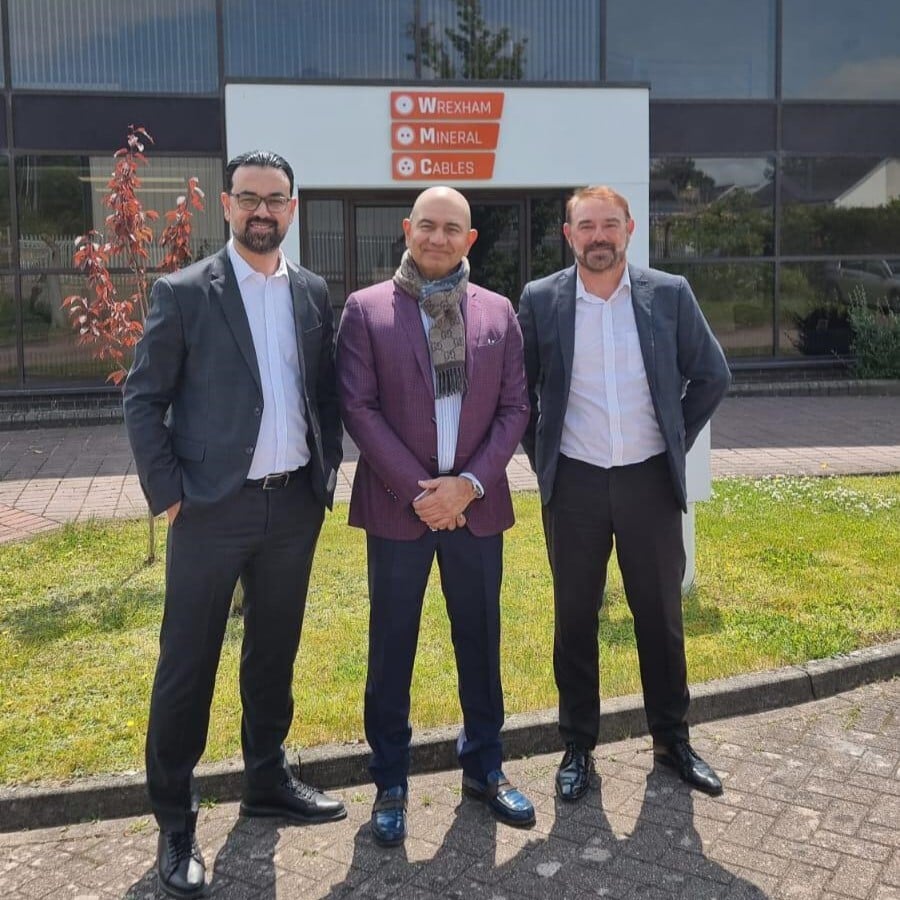 wmcables's tweet photo. WMC had the pleasure of welcoming representatives from QIECO to our manufacturing site in Wrexham. We’re grateful to the QIECO team for making the journey to visit us, and we’re excited about what we can achieve together in the future.

#WMC #MICC #SiteVisit #QIECO #Cabling https://t.co/DTQ3JXhtxV