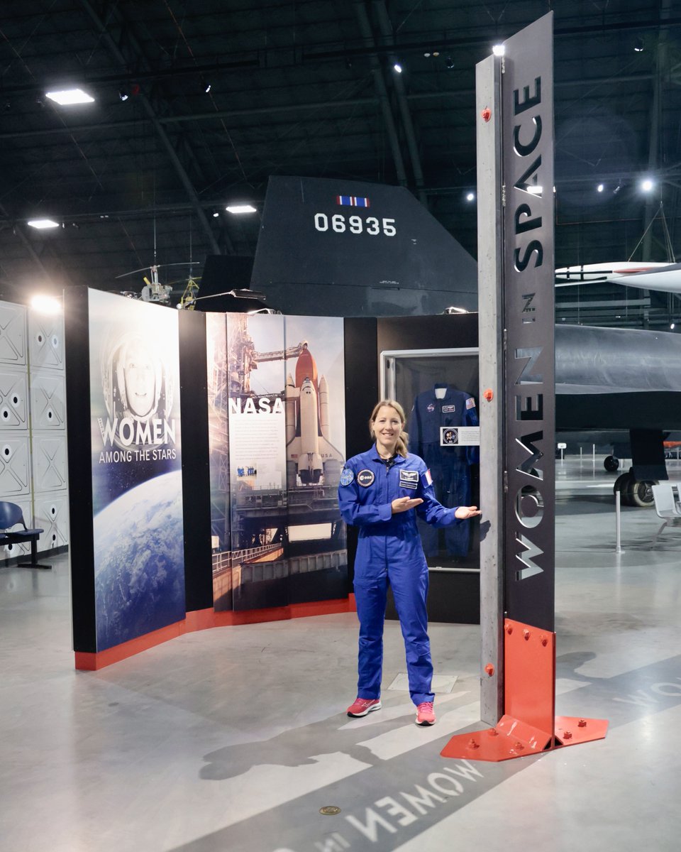 Soph_astro's tweet image. Vendredi 20 juin 2025. Je suis à Dayton (Ohio) dans le cadre de mon entraînement avec la NASA…
4 h du matin, le Musée national de l’US Air Force (@AFmuseum ) m’ouvre ses portes… Mille mercis 🙏 Je serai dans peu de temps en direct avec le #SalonduBourget pour dévoiler le nom…
