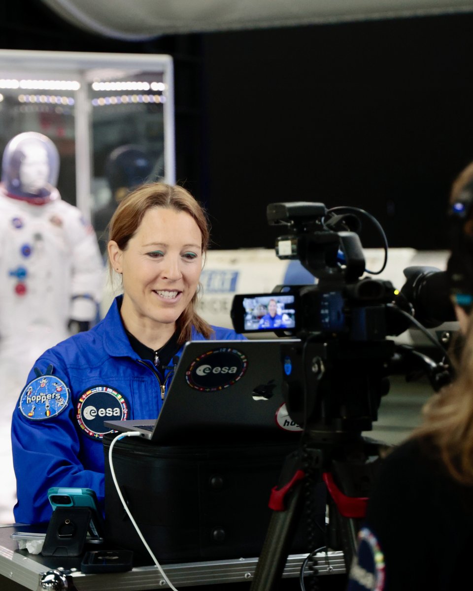 Soph_astro's tweet image. Vendredi 20 juin 2025. Je suis à Dayton (Ohio) dans le cadre de mon entraînement avec la NASA…
4 h du matin, le Musée national de l’US Air Force (@AFmuseum ) m’ouvre ses portes… Mille mercis 🙏 Je serai dans peu de temps en direct avec le #SalonduBourget pour dévoiler le nom…