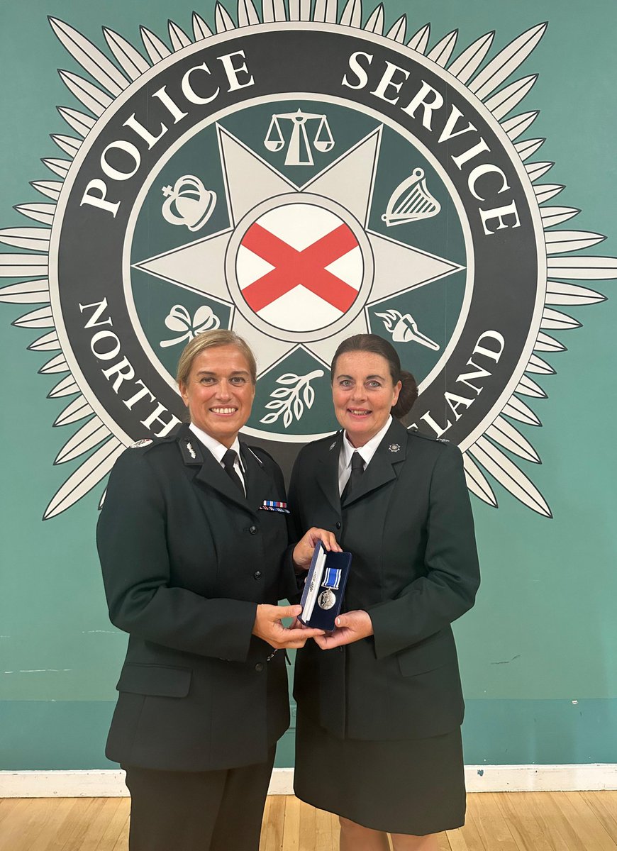 Police Service NI (@policeserviceni) on Twitter photo Assistant Chief Constable Melanie Jones presented long service awards to 45 officers and staff at this afternoon’s ceremony <a href="/PoliceCollegeNI/">NI Police College</a>. Thank you and congratulations to everyone who has dedicated their careers to serving local communities and keeping people safe. Assistant Chief Constable Melanie Jones presented long service awards to 45 officers and staff at this afternoon’s ceremony <a href="/PoliceCollegeNI/">NI Police College</a>. Thank you and congratulations to everyone who has dedicated their careers to serving local communities and keeping people safe.