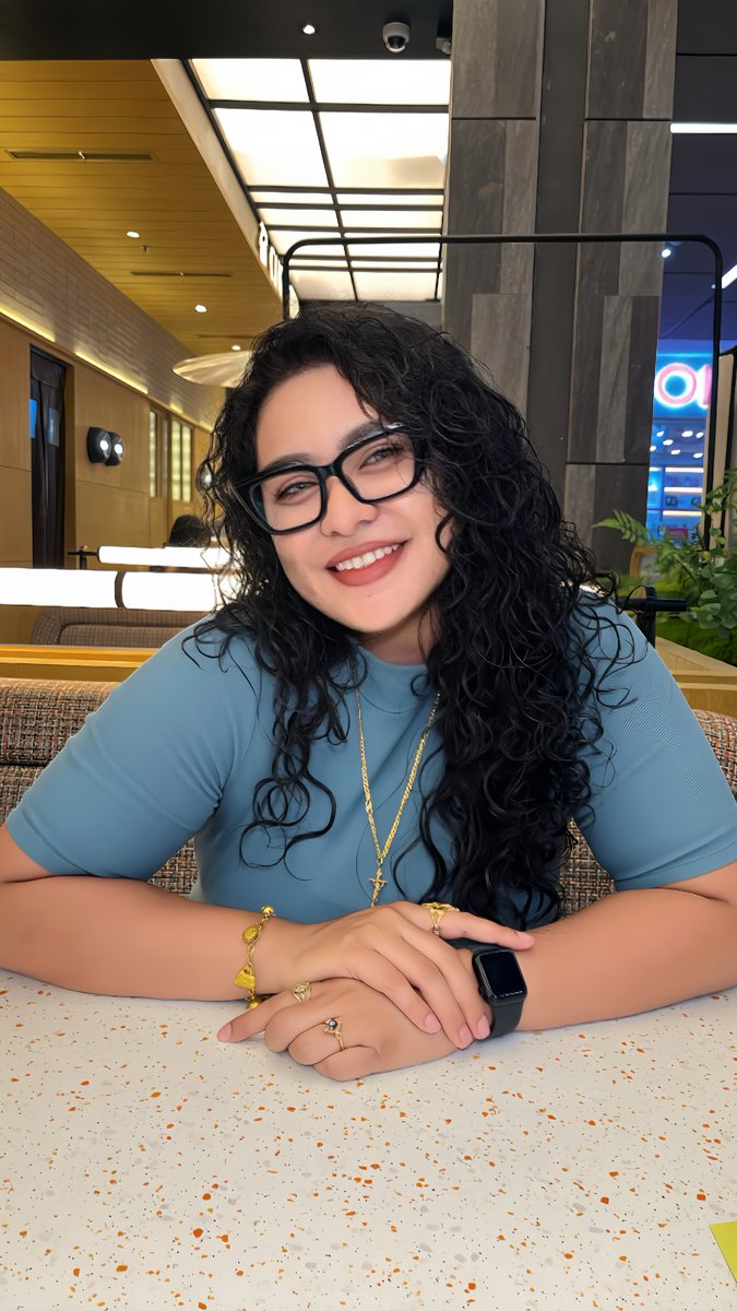 ecnairs's tweet image. ngedate sama mami💃