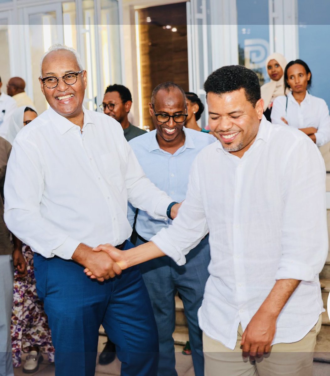 TakeleUma's tweet image. We had a productive meeting with  Chairman Abubekar Hadi of  Djibouti Free Zones &amp;amp; Port Authority to enhance infrastructure and streamline logistics along the corridor. Key focus areas include:  
-Fuel storage facilities
-Railway connectivity
Our priority in Djibouti is ensuring…