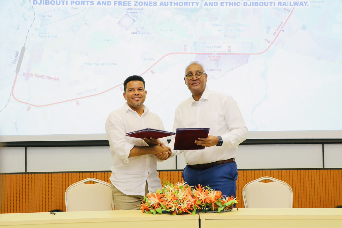 TakeleUma's tweet image. We had a productive meeting with  Chairman Abubekar Hadi of  Djibouti Free Zones &amp;amp; Port Authority to enhance infrastructure and streamline logistics along the corridor. Key focus areas include:  
-Fuel storage facilities
-Railway connectivity
Our priority in Djibouti is ensuring…